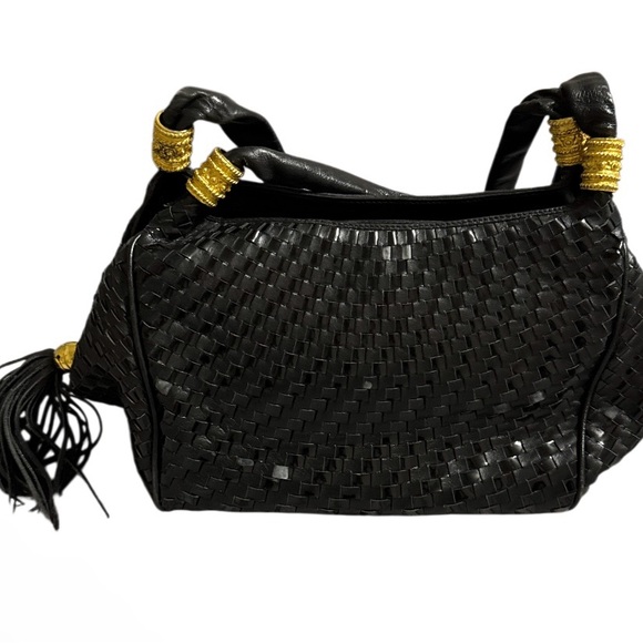 la principale coscom Handbags - Elegant Black Woven Shoulder bag with Gold Color Accents